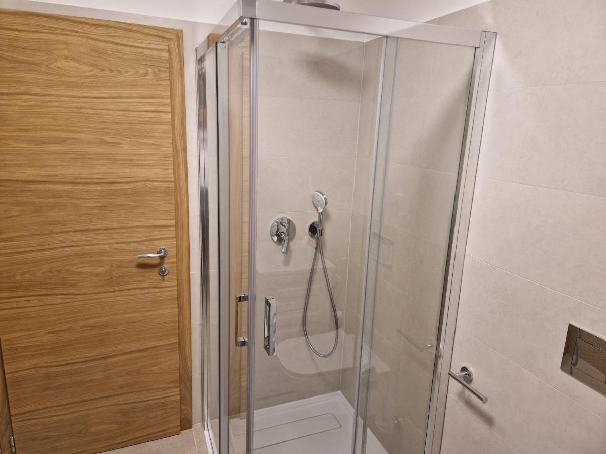 Apartments Cerovic Malinska Kültér fotó